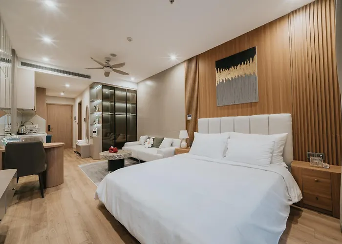 Comzy Bayview Luxury At Icon40 *